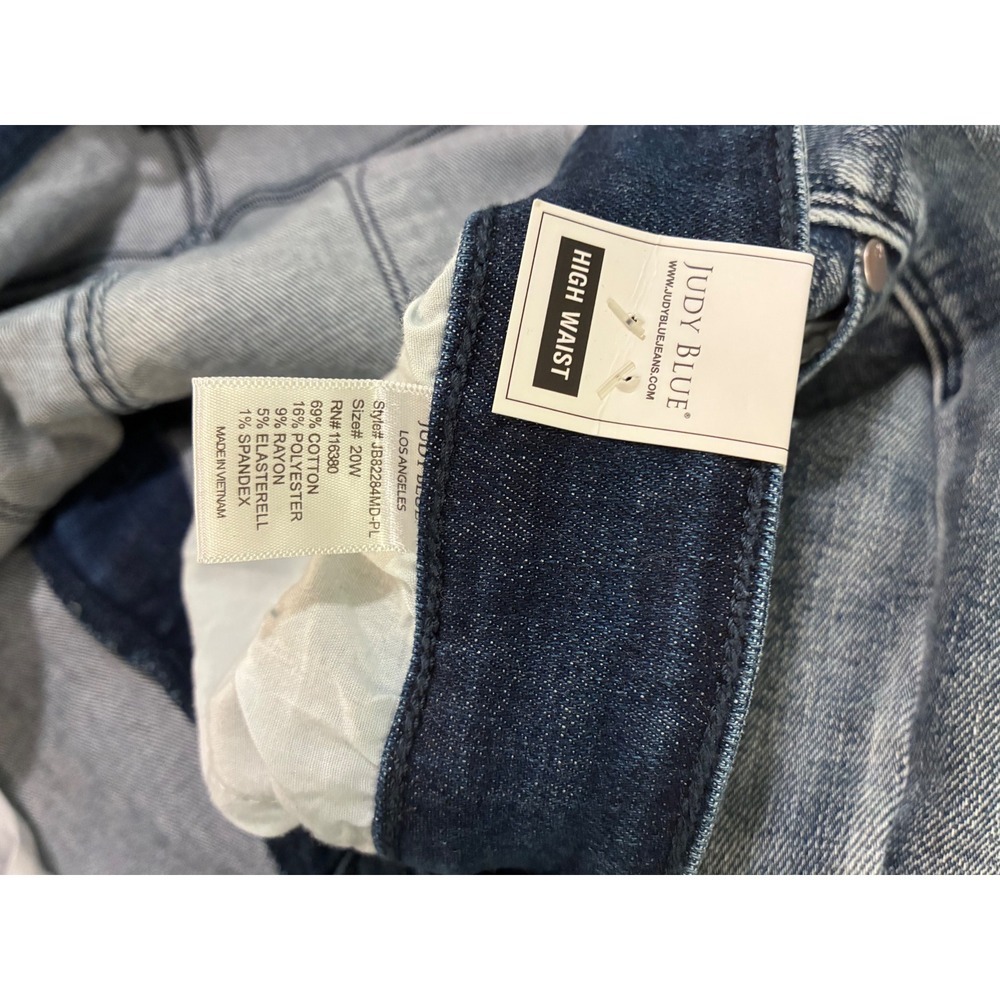 Judy Blue High Waist Boyfriend Distressed Jeans 20W Medium Wash - Picture 3 of 3